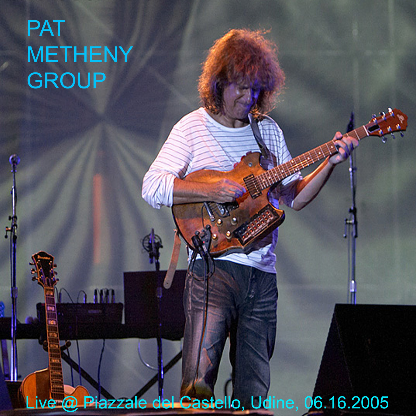 PatMethenyGroup2005-06-16PiazzaleDelCastelloUdineItaly (2).jpg